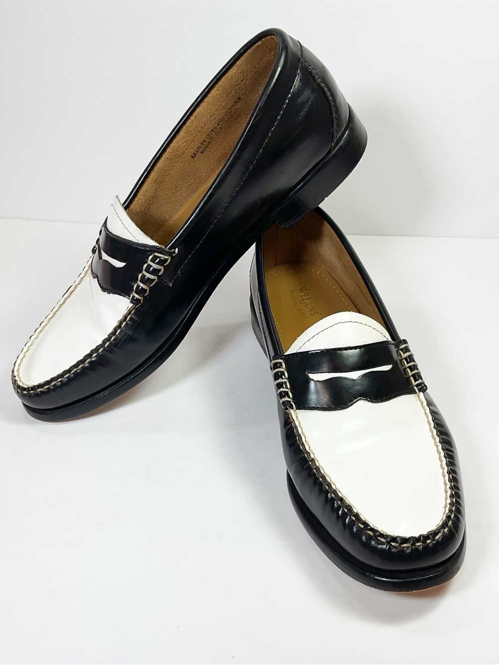 Weejuns’ G.H. Bass Two-Tone Black and White Leather Penny Loafers Women’s